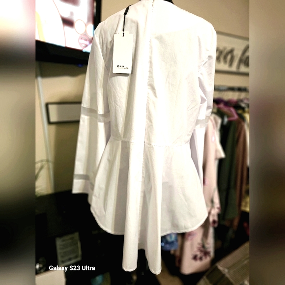 White Blouse - Picture 5 of 12